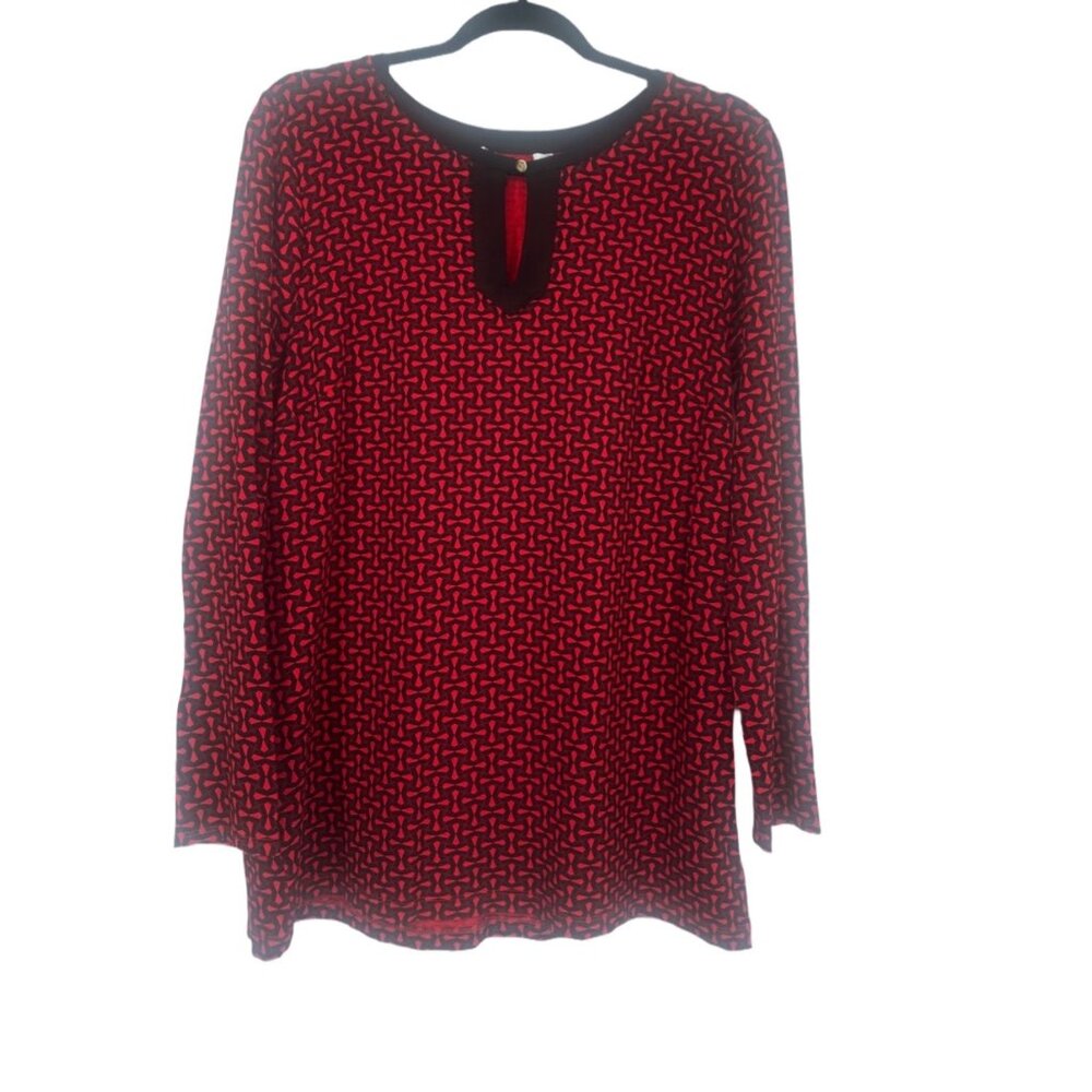 NWOT Liz Claiborne Red Black Geometric Keyhole Tunic Top M